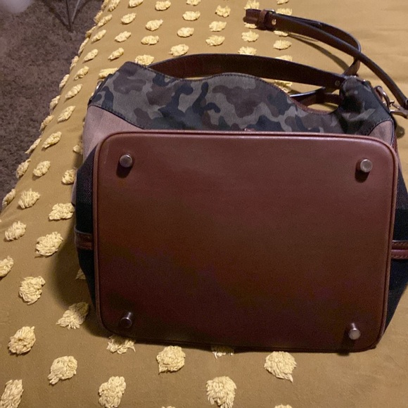 Authentic BURBERRY Mega Check Camouflage Susanna Crossbody Bag - Picture 2 of 5